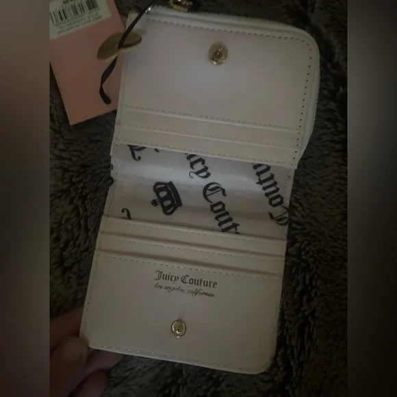 Nwt juicy couture wallet - Picture 4 of 5